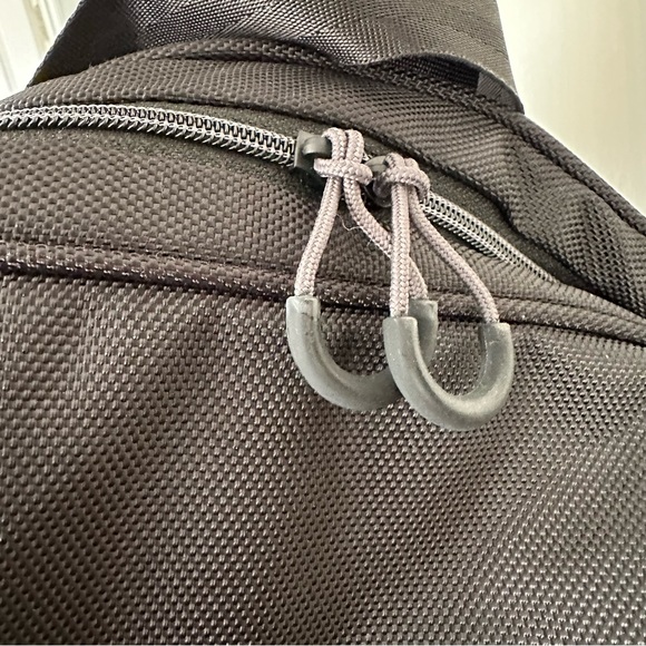 RARE! TITLEIST GOLF HAWAII Golf Tournament Duffle Bag - Picture 6 of 12